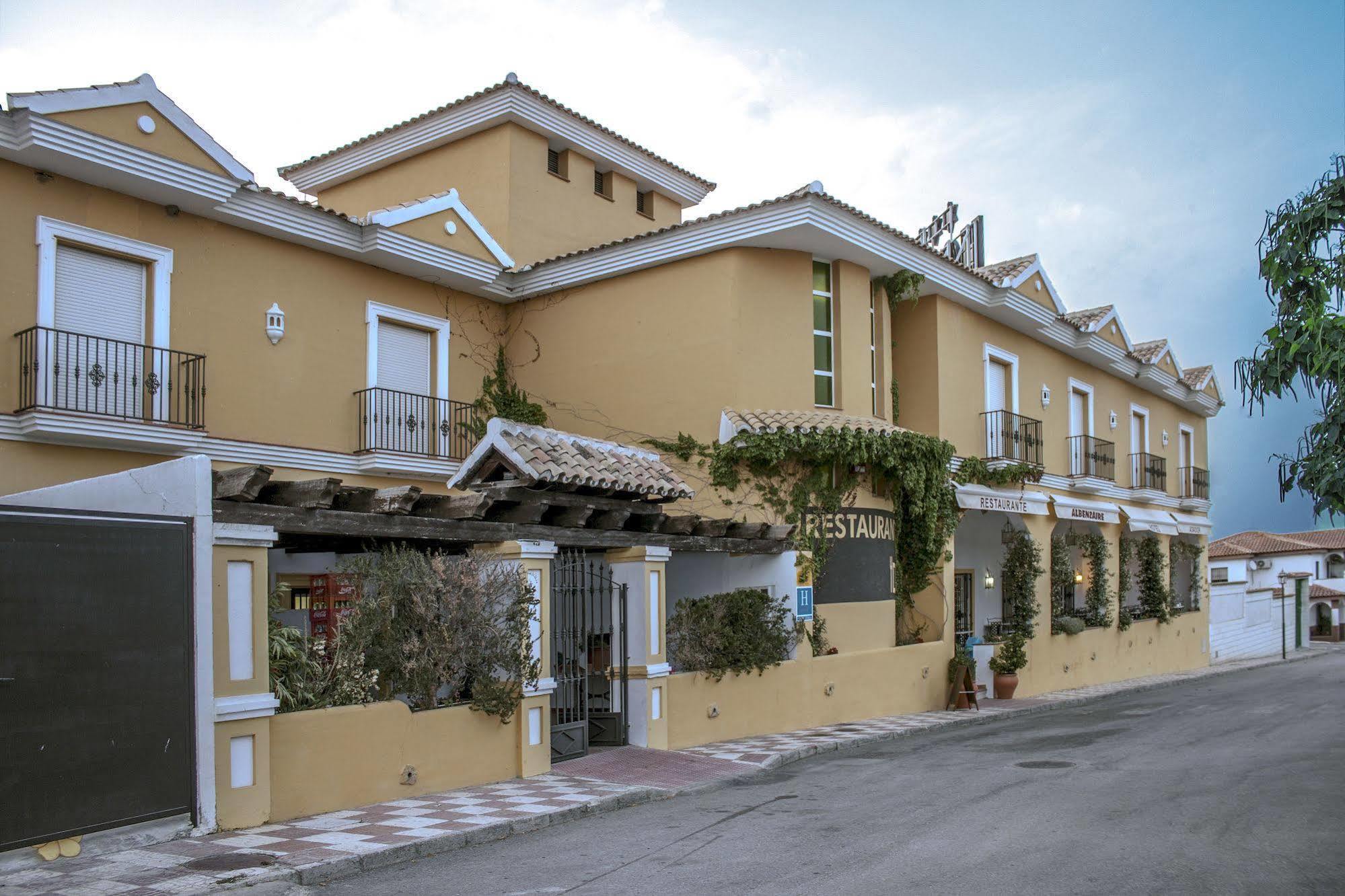 Albenzaire Hotel Asador Fuensanta  Exterior photo